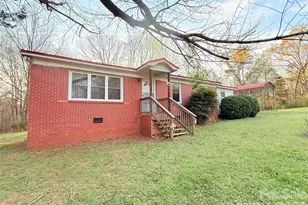 1724 Old Camden Monroe Hwy, Lancaster, SC 29720 - Photo 1