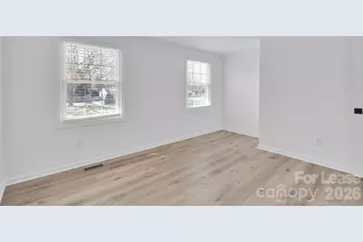 7404 Shadowlake Drive, Charlotte, NC 28226 - Photo 31