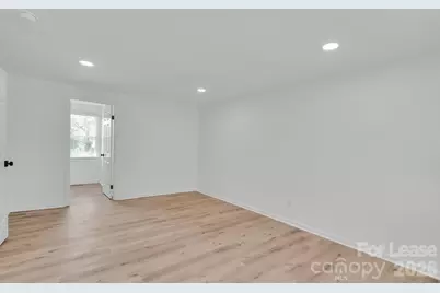 7404 Shadowlake Drive, Charlotte, NC 28226 - Photo 27