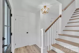 7404 Shadowlake Dr, Charlotte, NC 28226 - Photo 3