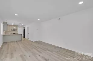 7404 Shadowlake Dr, Charlotte, NC 28226 - Photo 13