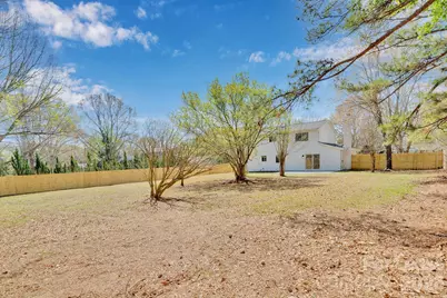 7404 Shadowlake Drive, Charlotte, NC 28226 - Photo 19