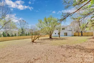 7404 Shadowlake Dr, Charlotte, NC 28226 - Photo 19