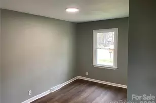 107 Berry St, Chester, SC 29706 - Photo 7