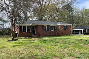 107 Berry St, Chester, SC 29706 - Photo 1