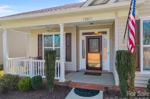 12811 Hazelbrook Ln, Cornelius, NC 28031 - Photo 3