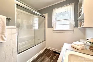 848 Meadowood Dr NE, Lenoir, NC 28645 - Photo 15