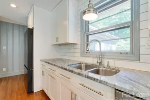 3921 Sheffield Dr, Charlotte, NC 28205 - Photo 17