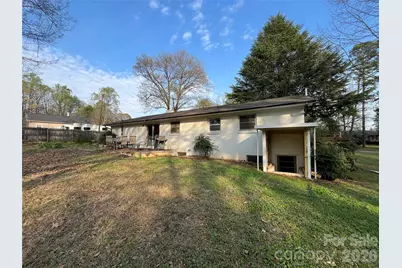 520 Carole Lane, Charlotte, NC 28214 - Photo 3