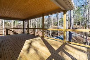 137 E Arbutus Tr, Hendersonville, NC 28792 - Photo 7