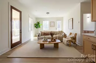 137 E Arbutus Tr, Hendersonville, NC 28792 - Photo 7