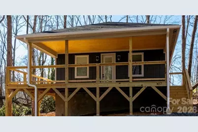 137 E Arbutus Trail, Hendersonville, NC 28792 - Photo 3