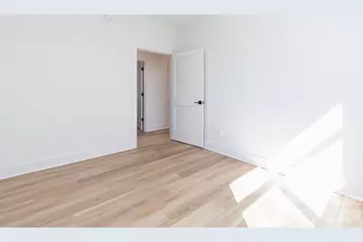 137 E Arbutus Trail, Hendersonville, NC 28792 - Photo 15