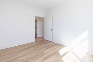 137 E Arbutus Tr, Hendersonville, NC 28792 - Photo 15