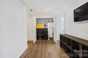 6109 Carrick Bnd Ct, Charlotte, NC 28269 - Photo 19