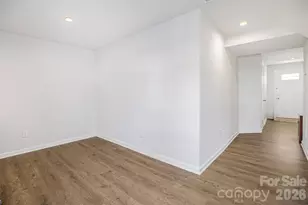 6109 Carrick Bnd Ct, Charlotte, NC 28269 - Photo 7