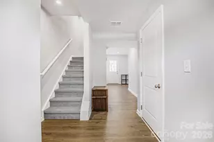 6109 Carrick Bnd Ct, Charlotte, NC 28269 - Photo 19