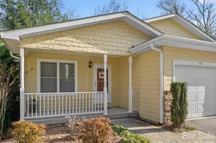 40 Spring Village Ln, Hendersonville, NC 28739 - Photo 3