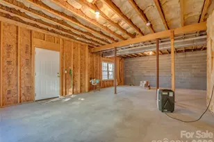 40 Spring Village Ln, Hendersonville, NC 28739 - Photo 27