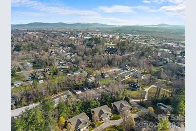 40 Spring Village Lane, Hendersonville, NC 28739 - Photo 35