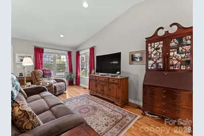 40 Spring Village Lane, Hendersonville, NC 28739 - Photo 9