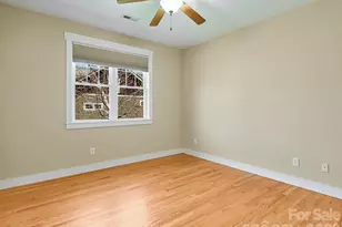 24 Creekside View Dr, Asheville, NC 28804 - Photo 17