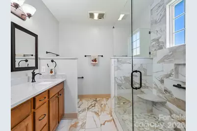 24 Creekside View Drive, Asheville, NC 28804 - Photo 13