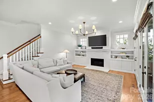 228 Wendover Hill Ct, Charlotte, NC 28211 - Photo 17