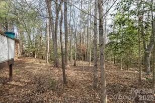 1122 Pine Knot Ct, Clover, SC 29710 - Photo 35