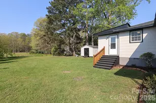 414 S Chester Street S, Blacksburg, SC 29702 - Photo 33