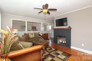 414 S Chester Street S, Blacksburg, SC 29702 - Photo 9