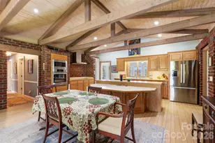 514 Golfview Ct, Lenoir, NC 28645 - Photo 9