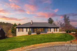 514 Golfview Ct, Lenoir, NC 28645 - Photo 1