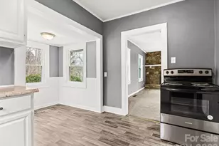 15 Woodbine Rd, Asheville, NC 28804 - Photo 11