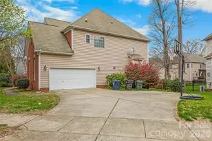 9333 Standerwick Ln, Huntersville, NC 28078 - Photo 5