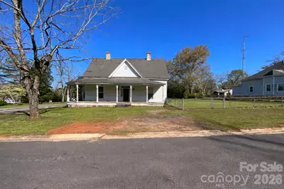 416 W Liberty Street, Winnsboro, SC 29180 - Photo 1