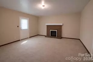 416 W Liberty St, Winnsboro, SC 29180 - Photo 7