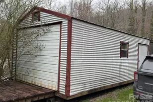 28 Red Brg Ln, Sylva, NC 28779 - Photo 5