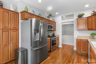 25 Old Pasture Way, Hendersonville, NC 28739 - Photo 3