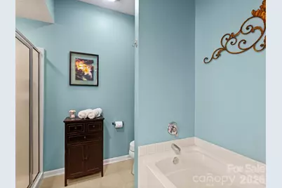 25 Old Pasture Way, Hendersonville, NC 28739 - Photo 17