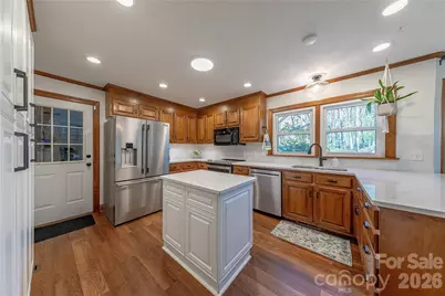 2735 Bent Oak Drive, Matthews, NC 28104 - Photo 9