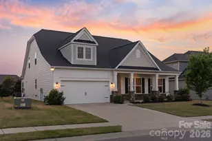 4689 Kingswood Dr, Fort Mill, SC 29707 - Photo 1