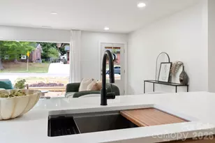 3320 Winterfield Pl, Charlotte, NC 28205 - Photo 13