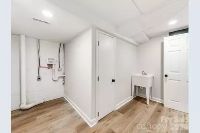 1632 Burtonwood Circle, Charlotte, NC 28212 - Photo 39