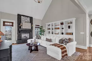 394 Stonecliff Ln, Lake Wylie, SC 29710 - Photo 9