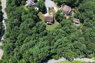 394 Stonecliff Ln, Lake Wylie, SC 29710 - Photo 3