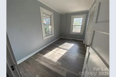 1521 W Davidson Avenue, Gastonia, NC 28052 - Photo 7