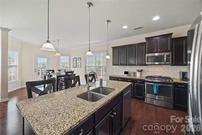327 Hawks Creek Parkway, Fort Mill, SC 29708 - Photo 9