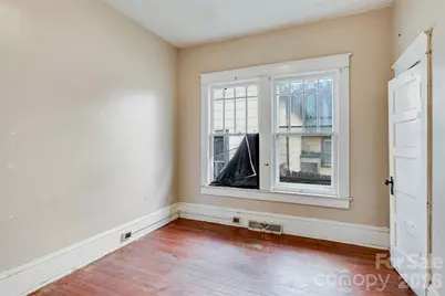 1134 Wilson W Lee Boulevard, Statesville, NC 28677 - Photo 15