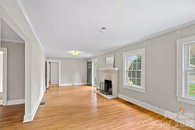 421 Gaston Avenue, Belmont, NC 28012 - Photo 5